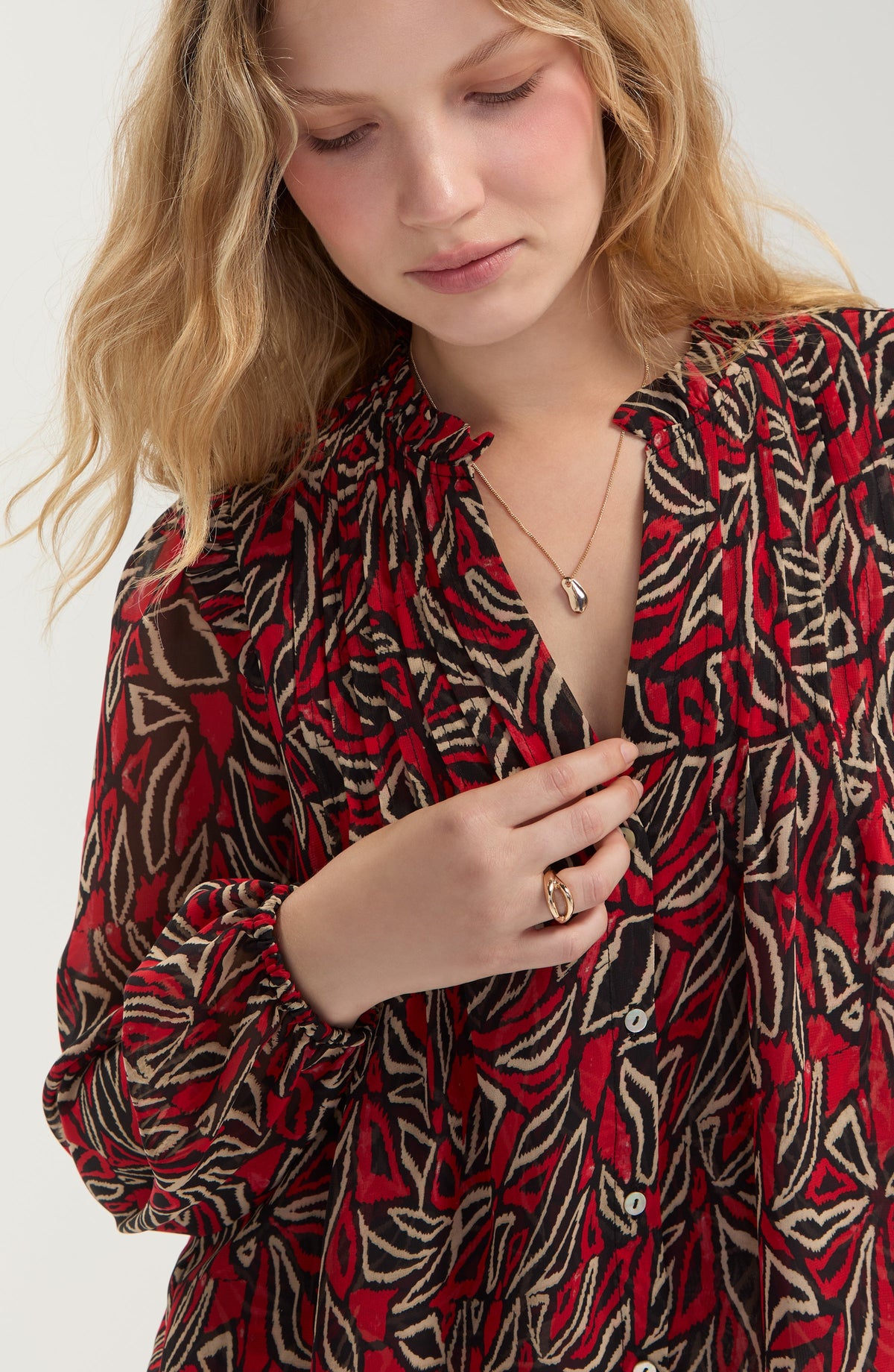 Woven Blouse w/buttons